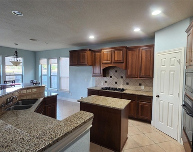 5442 Faircreek Ln Lane - Photo Thumbnail 3