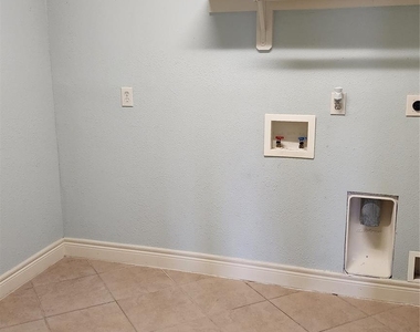 5442 Faircreek Ln Lane - Photo Thumbnail 11