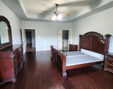 5442 Faircreek Ln Lane - Photo Thumbnail 7