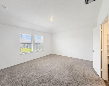 21518 Corsica Cove Court - Photo Thumbnail 14