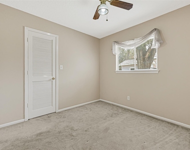 3816 Newton Drive - Photo Thumbnail 11