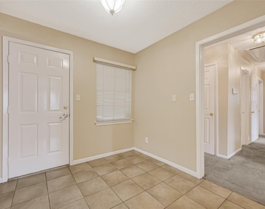 3816 Newton Drive - Photo Thumbnail 10