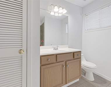 3816 Newton Drive - Photo Thumbnail 17