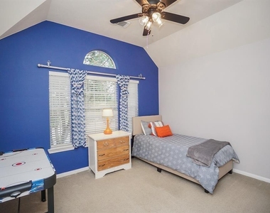 16531 Village View Trail - Photo Thumbnail 21