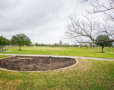 16531 Village View Trail - Photo Thumbnail 31