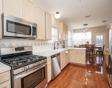 16531 Village View Trail - Photo Thumbnail 12