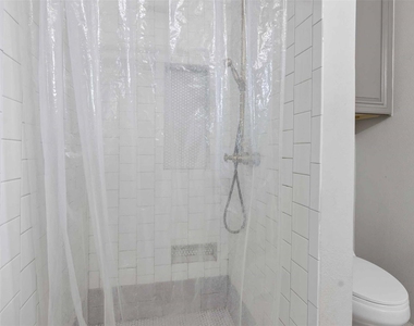 5914 Willowbend Boulevard - Photo Thumbnail 17