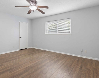 5914 Willowbend Boulevard - Photo Thumbnail 15