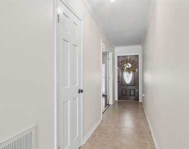 5914 Willowbend Boulevard - Photo Thumbnail 2