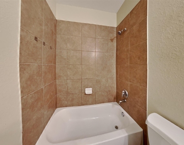 15815 Egret Field Lane - Photo Thumbnail 13