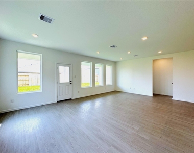 6815 Harvest Wheat Lane - Photo Thumbnail 19
