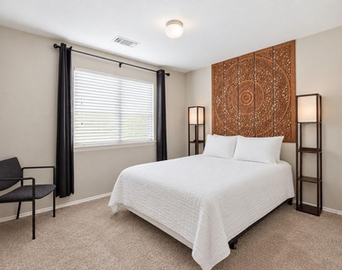 9519 Maple Green Lane - Photo Thumbnail 22