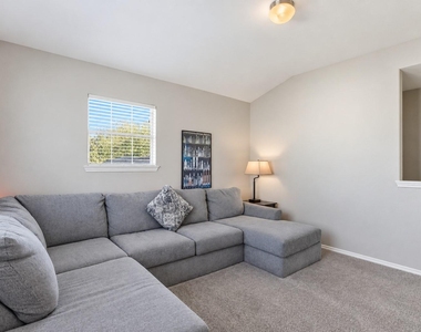 9519 Maple Green Lane - Photo Thumbnail 29