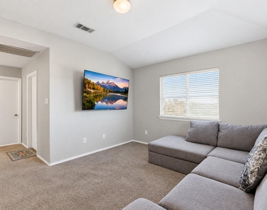 9519 Maple Green Lane - Photo Thumbnail 31