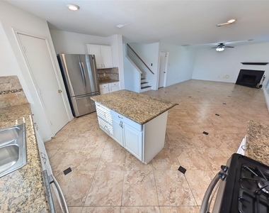 18119 Sweet Juniper Lane - Photo Thumbnail 7