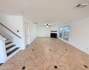 18119 Sweet Juniper Lane - Photo Thumbnail 4