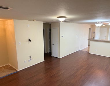 1539 Nichole Woods Drive - Photo Thumbnail 9