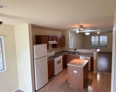 1539 Nichole Woods Drive - Photo Thumbnail 6