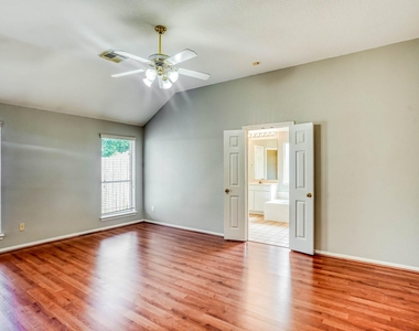 10330 Claybrook Drive - Photo Thumbnail 7