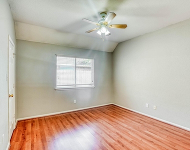 10330 Claybrook Drive - Photo Thumbnail 9