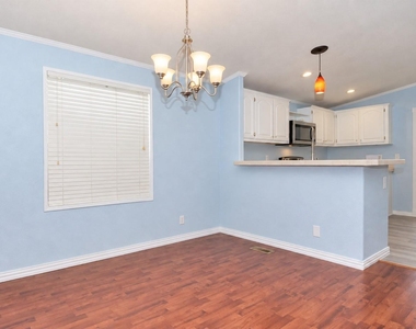 10011 Berrybriar Lane - Photo Thumbnail 4