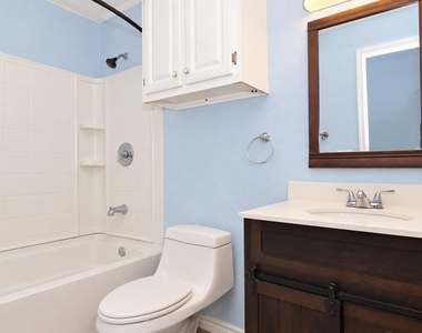 10011 Berrybriar Lane - Photo Thumbnail 8