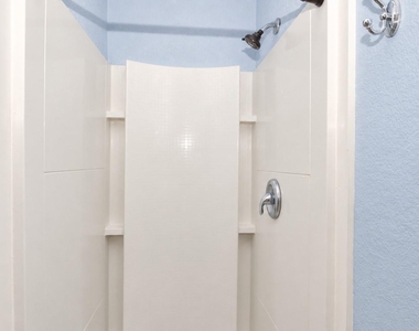 10011 Berrybriar Lane - Photo Thumbnail 11