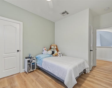 11 Tillamook Court - Photo Thumbnail 22