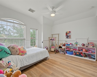 11 Tillamook Court - Photo Thumbnail 19