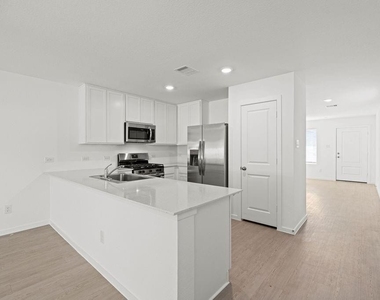 1627 Winwood Drive - Photo Thumbnail 9