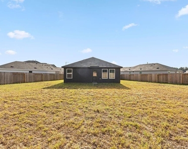 1627 Winwood Drive - Photo Thumbnail 2