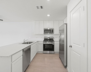 1627 Winwood Drive - Photo Thumbnail 8
