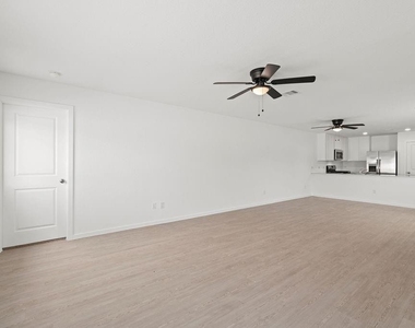 1627 Winwood Drive - Photo Thumbnail 13