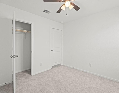 1627 Winwood Drive - Photo Thumbnail 20