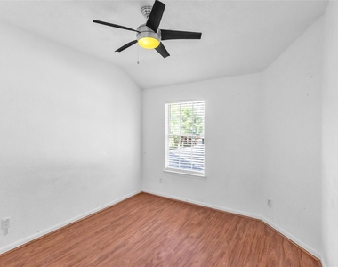 14811 Stocklin Court - Photo Thumbnail 24