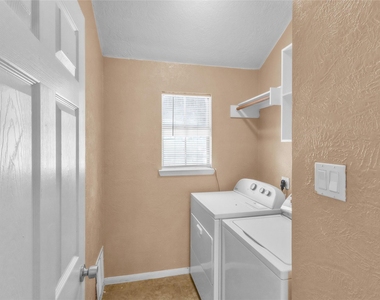 14811 Stocklin Court - Photo Thumbnail 27