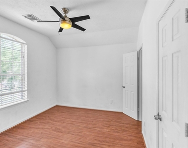 14811 Stocklin Court - Photo Thumbnail 28