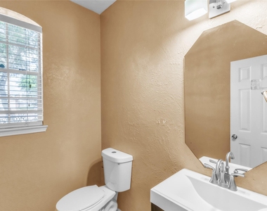 14811 Stocklin Court - Photo Thumbnail 17