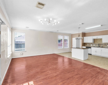 14811 Stocklin Court - Photo Thumbnail 12