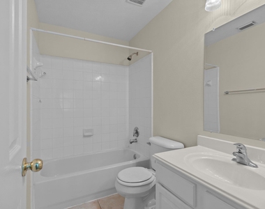 142 W Burberry Circle - Photo Thumbnail 36