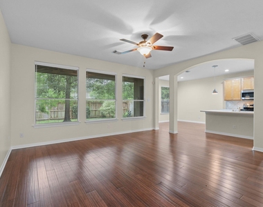 142 W Burberry Circle - Photo Thumbnail 7