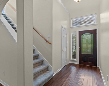 142 W Burberry Circle - Photo Thumbnail 5
