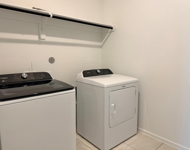 16266 Parish Pointe Court - Photo Thumbnail 8