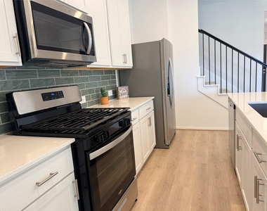16266 Parish Pointe Court - Photo Thumbnail 16