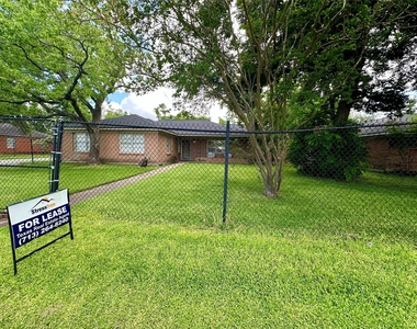 5720 Parwill Street - Photo Thumbnail 15