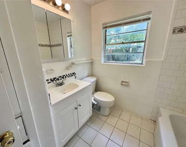 5720 Parwill Street - Photo Thumbnail 9