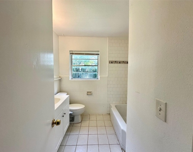 5720 Parwill Street - Photo Thumbnail 10