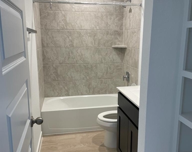 4030 Cambre Circle - Photo Thumbnail 3
