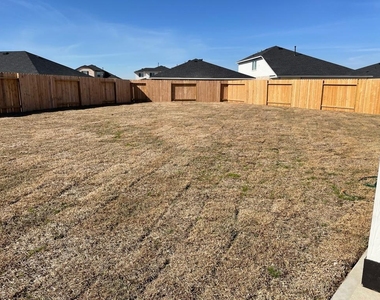 4030 Cambre Circle - Photo Thumbnail 23