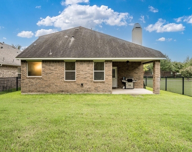 18918 Cove Pointe Dr - Photo Thumbnail 9